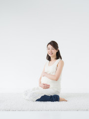 若い妊婦