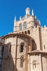 Fototapeta na wymiar The Old Cathedral of Coimbra