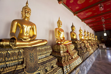 Бангкок. В храме Лежащего Будды.