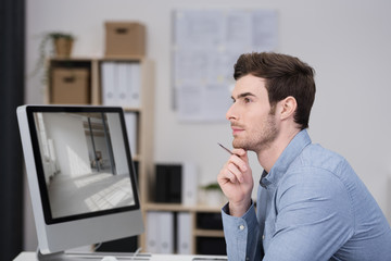 architekt am arbeitsplatz