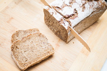 sliced bread and knife