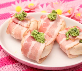 Champignons mit Speck und Bärlauchbutter