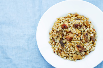 barley porridge with mushrooms