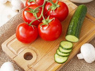 cucumbers, tomatoes, mushrooms and arugula