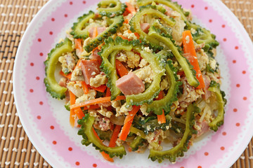 沖縄料理のゴーヤチャンプルー