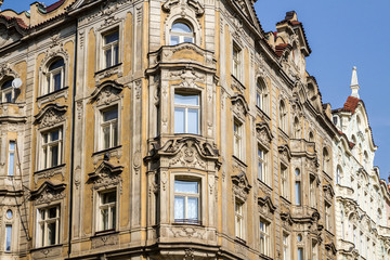 Fototapeta na wymiar Fassaden im Prager Stadtteil Josefov