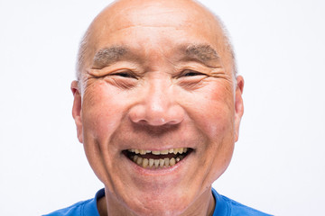 笑顔のシニアのアップ
