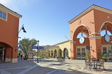 ショッピングモール