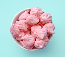 Pink meringues