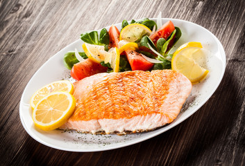 Grilled salmon and vegetables