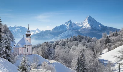 Foto auf Alu-Dibond Winterlandschaft in den Alpen mit Kirche © JFL Photography