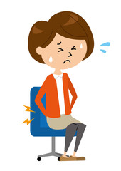 女性　椅子　腰痛