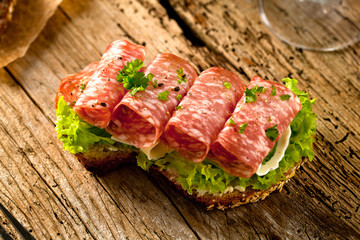Salami sandwich 