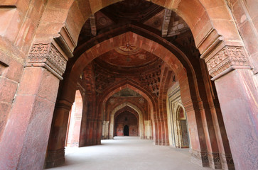 Interior of Qila-i-kuna Mosque, Purana Qila, New Delhi, India © donyanedomam