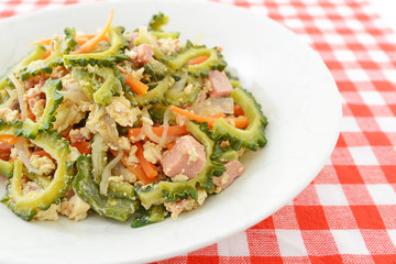 沖縄料理のゴーヤチャンプルー