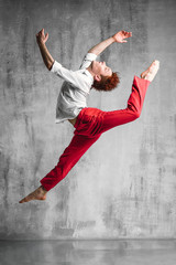 contemporary dancer