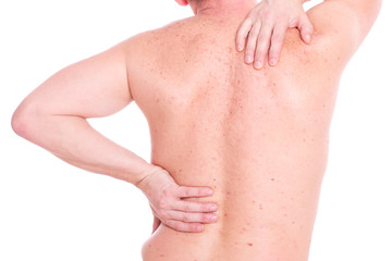 Fototapeta premium männlicher Rücken mit Schmerzen auf weißem Hintergrund