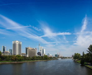 Obraz premium The skyline of Frankfurt, Germany, at the River Main