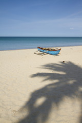 Fototapeta na wymiar Uppuveli beach in Sri Lanka
