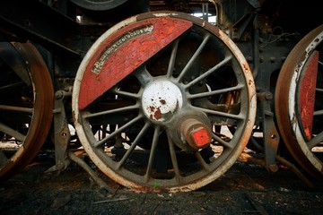Fototapeta na wymiar Wheels of an old train