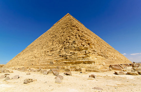Pyramide of Chefren