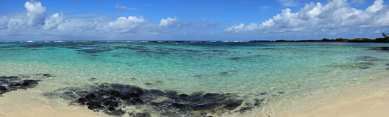 panorama sur la côte sauvage sud-est de l'île maurice