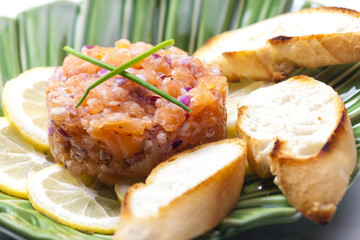 salmon tartar with red onion