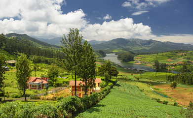Fototapeta na wymiar Emerald Lake and village, Nilgiris (Ooty), Tamilnadu, India