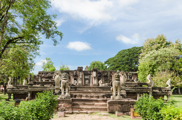 Fototapeta premium Prasat Hin Phimai(Phimai Historical Park)