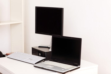 Notebook & Desktop Computer