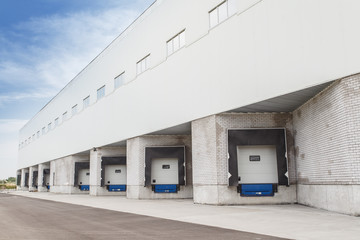warehouse ramp
