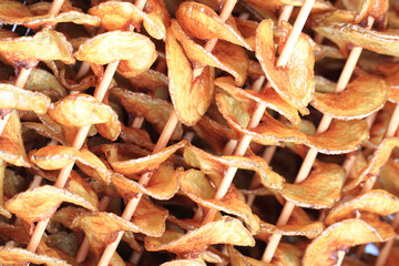 Homemade potato crisps