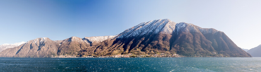 Fototapeta premium Panoramic view of Lake Como, Italy