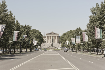 View of Washington Monument & Philadelphia Museum of Art