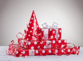 red party hat and gift box