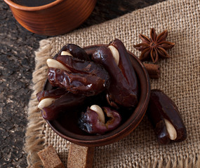 aromatic coffee and eastern dates