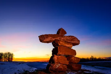 Foto op Plexiglas PEI Sandstone Inukshuk at sunset © smcfeeters