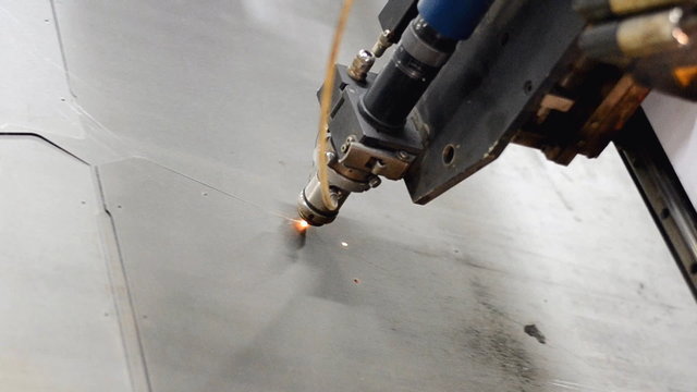 Laser cutting metal
