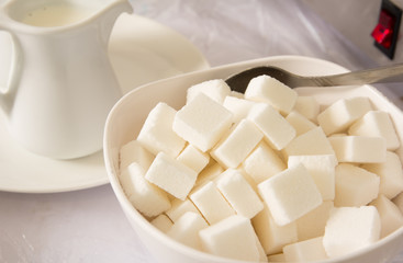 Fototapeta na wymiar sugar in a bowl