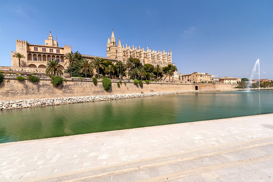 The Cathedral and the fountain in Palma de Mallorca