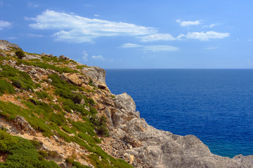 Fototapeta na wymiar rocky cliff at the edge of the Mediterranean Sea