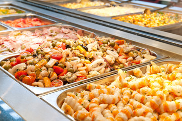 Buffet gastronomico al ristorante cinese