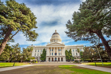 State Capitol in Sacramento Kalifornien - obrazy, fototapety, plakaty