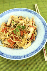 nouilles chinoises et poulet
