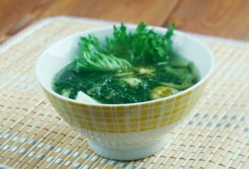 Minestrone col pesto