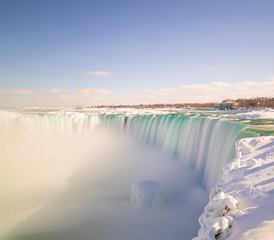 Fototapeta premium Horseshoe Falls in the Winter