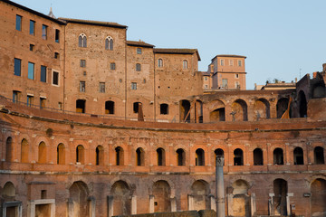 Fototapeta premium Ruins of Trajan's Market (Mercati di Traiano) in Rome during sun