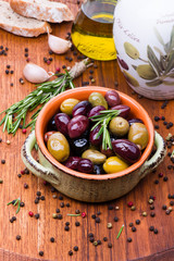 Olives in bowl