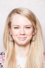 Sorridente e divertita - AU 6+12 - F.A.C.S. 