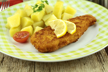 poisson pané et pommes de terre